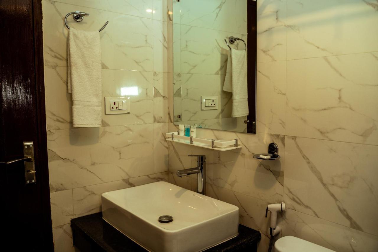 Hotel Black Diamond - Transit Point Inside Hotel Káthmándú Exteriér fotografie