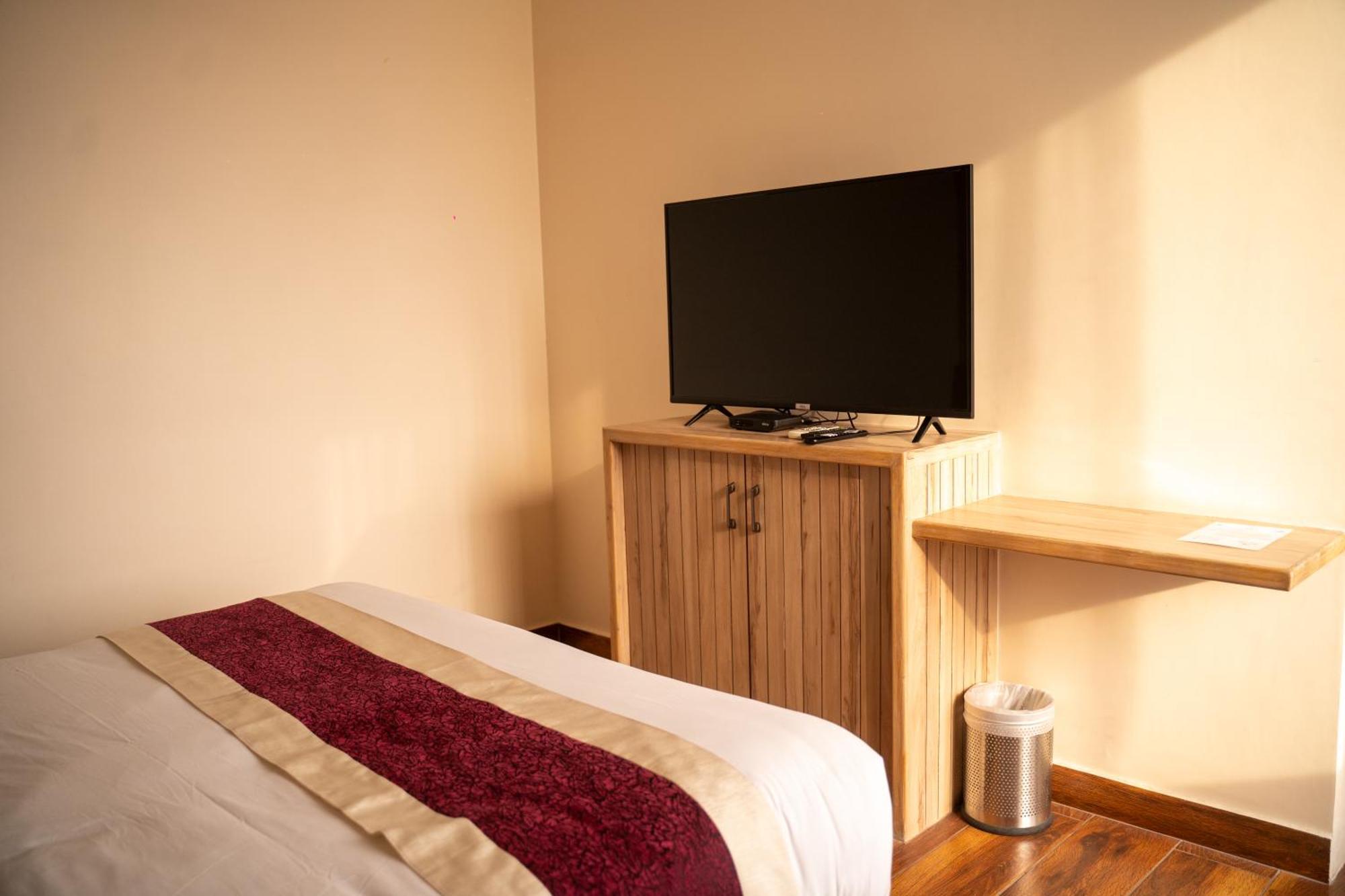 Hotel Black Diamond - Transit Point Inside Hotel Káthmándú Exteriér fotografie
